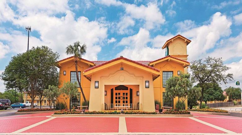 <b>La Quinta Inn San Antonio Lackland Exterior</b>. Images powered by <a href="https://iceportal.shijigroup.com/" title="IcePortal" target="_blank">IcePortal</a>.
