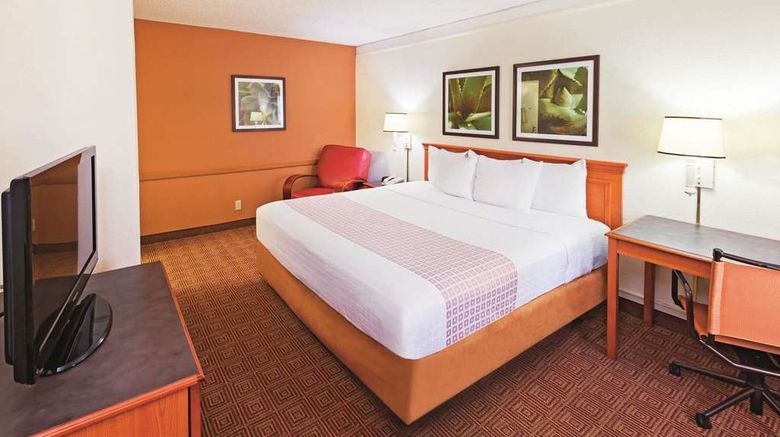 <b>La Quinta Inn San Antonio Lackland Room</b>. Images powered by <a href="https://iceportal.shijigroup.com/" title="IcePortal" target="_blank">IcePortal</a>.