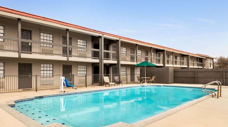 La Quinta Inn San Antonio Lackland Pool