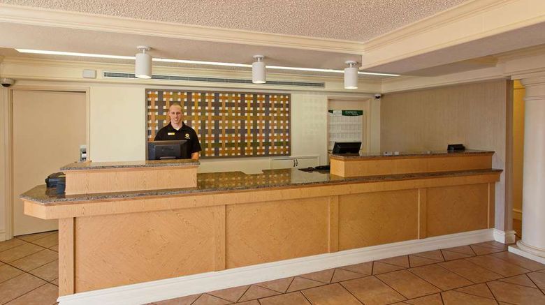 <b>La Quinta Inn John Wayne Orange Cty Arpt Lobby</b>. Images powered by <a href="https://iceportal.shijigroup.com/" title="IcePortal" target="_blank">IcePortal</a>.