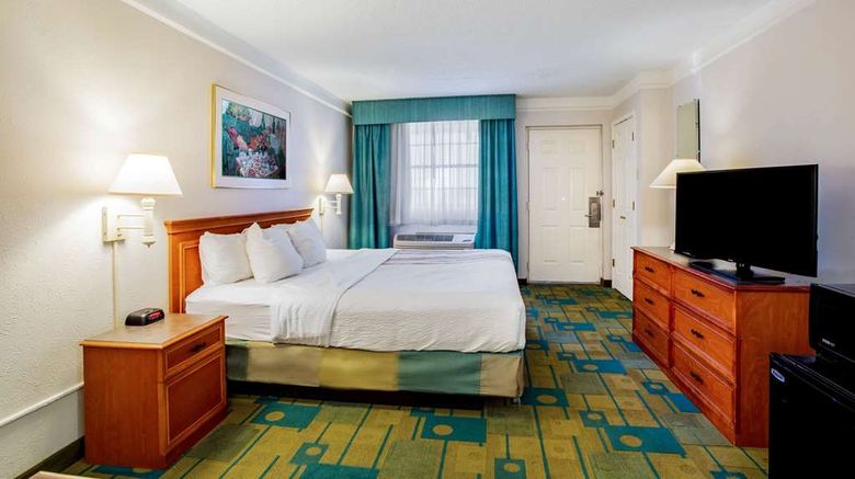 <b>Baymont by Wyndham Abilene Room</b>. Images powered by <a href="https://iceportal.shijigroup.com/" title="IcePortal" target="_blank">IcePortal</a>.