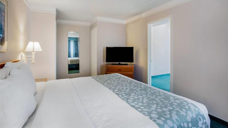 <b>Baymont by Wyndham Abilene Suite</b>. Images powered by <a href="https://iceportal.shijigroup.com/" title="IcePortal" target="_blank">IcePortal</a>.