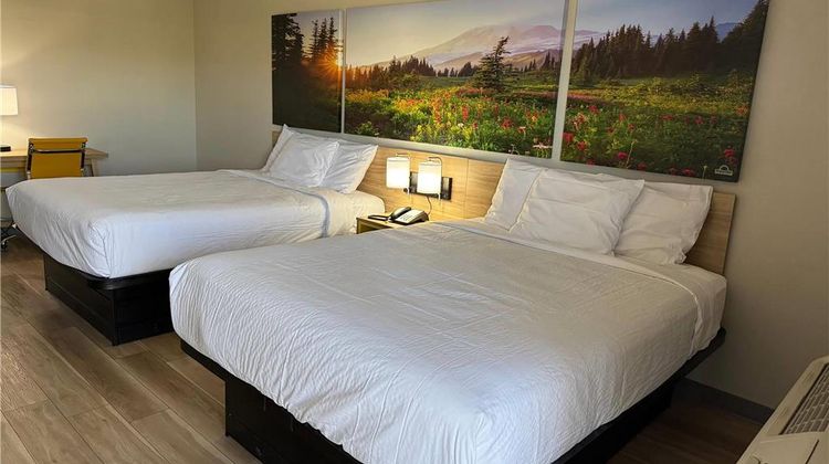 Days Inn by Wyndham Reno Room