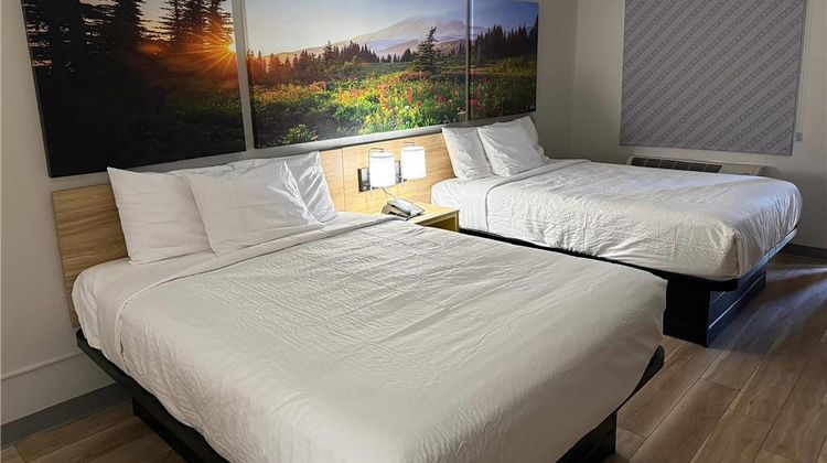 Days Inn by Wyndham Reno Room