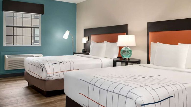 <b>La Quinta Inn Columbus Airport Area Room</b>. Images powered by <a href="https://iceportal.shijigroup.com/" title="IcePortal" target="_blank">IcePortal</a>.