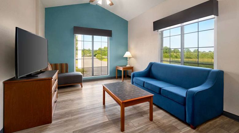 <b>La Quinta Inn Columbus Airport Area Suite</b>. Images powered by <a href="https://iceportal.shijigroup.com/" title="IcePortal" target="_blank">IcePortal</a>.