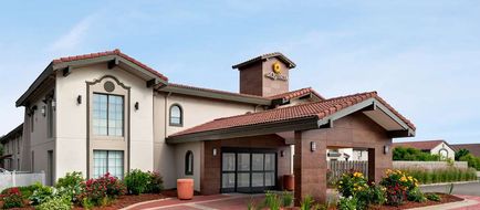 La Quinta Inn Columbus Airport Area Exterior