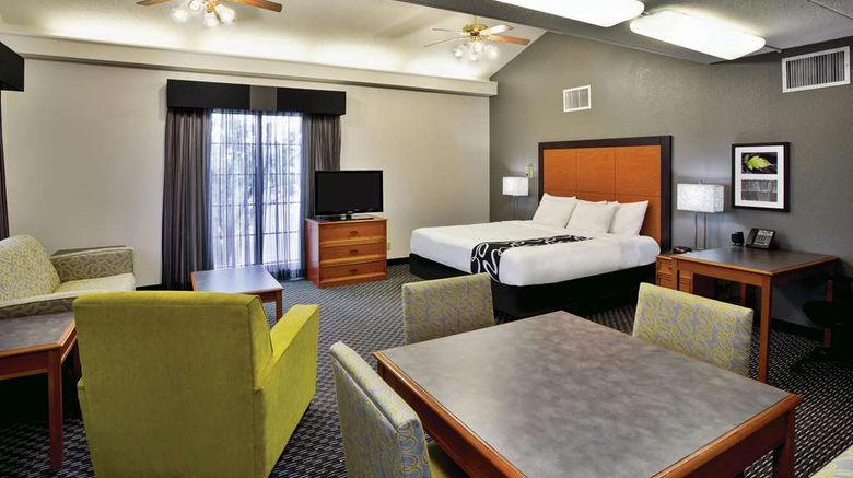<b>La Quinta Inn by Wyndham Nashville South Room</b>. Images powered by <a href="https://iceportal.shijigroup.com/" title="IcePortal" target="_blank">IcePortal</a>.