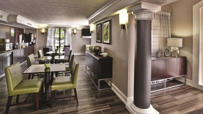 <b>La Quinta Inn by Wyndham Nashville South Lobby</b>. Images powered by <a href="https://iceportal.shijigroup.com/" title="IcePortal" target="_blank">IcePortal</a>.