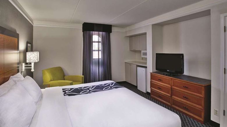 <b>La Quinta Inn by Wyndham Nashville South Suite</b>. Images powered by <a href="https://iceportal.shijigroup.com/" title="IcePortal" target="_blank">IcePortal</a>.