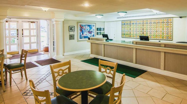La Quinta Inn Lexington Lobby