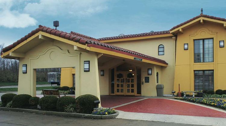 La Quinta Inn Lexington Exterior
