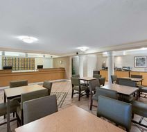 La Quinta Inn Phoenix Sky Harbor Arpt Lobby