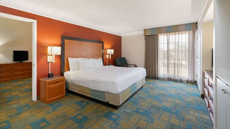La Quinta Inn Phoenix Sky Harbor Arpt Suite