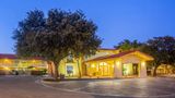 Super 8 by Wyndham Eagle Pass Exterior