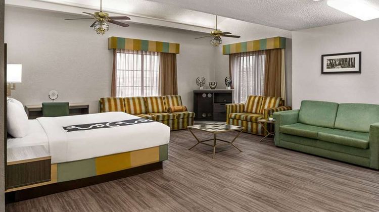 La Quinta Inn Victoria Suite