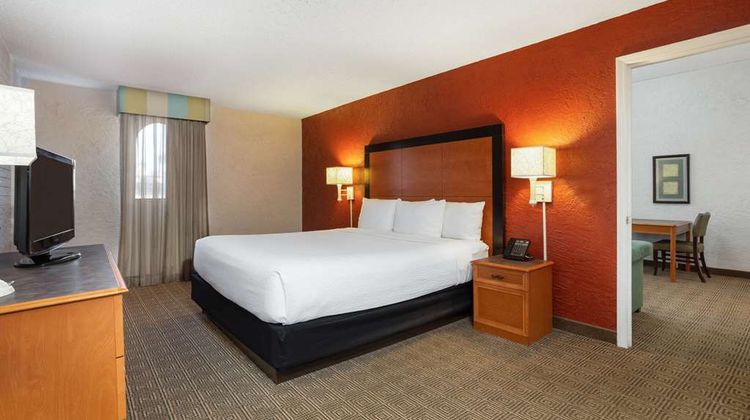 La Quinta Inn Tampa Bay Airport Suite
