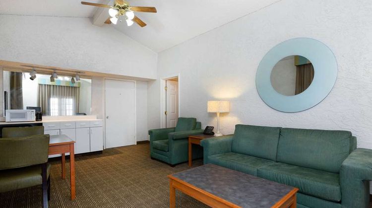 La Quinta Inn Tampa Bay Airport Suite