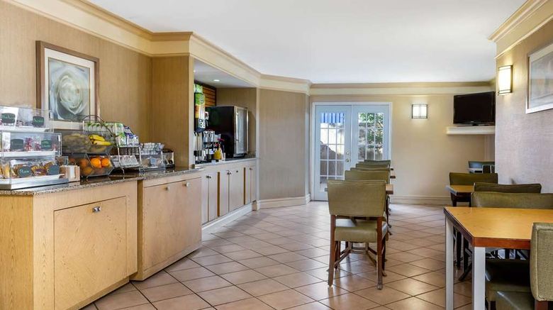 <b>La Quinta Inn Tampa Bay Airport Restaurant</b>. Images powered by <a href="https://iceportal.shijigroup.com/" title="IcePortal" target="_blank">IcePortal</a>.