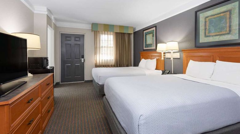 <b>La Quinta Inn Pensacola Room</b>. Images powered by <a href="https://iceportal.shijigroup.com/" title="IcePortal" target="_blank">IcePortal</a>.