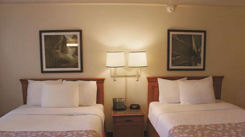 <b>Baymont by Wyndham Houston La Porte Room</b>. Images powered by <a href="https://iceportal.shijigroup.com/" title="IcePortal" target="_blank">IcePortal</a>.