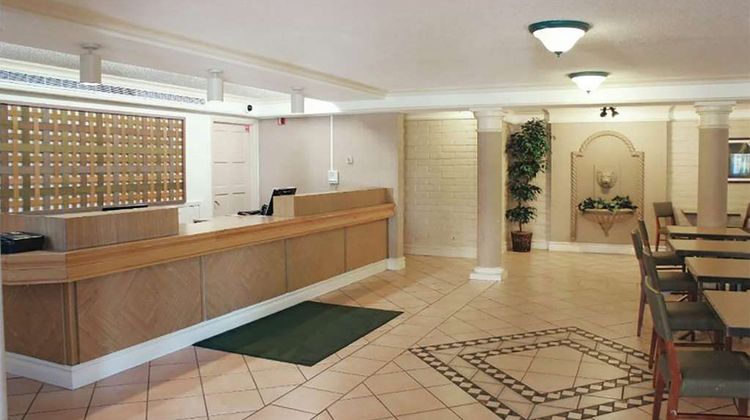 Baymont by Wyndham Houston La Porte Lobby
