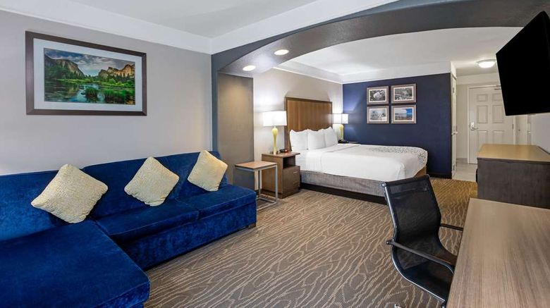 <b>La Quinta Inn & Suites Manteca - Ripon Suite</b>. Images powered by <a href="https://iceportal.shijigroup.com/" title="IcePortal" target="_blank">IcePortal</a>.