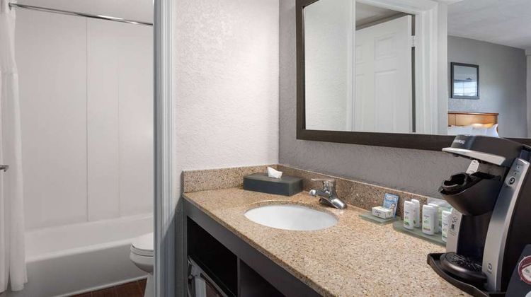 La Quinta Inn Cocoa Beach-Port Canaveral Room