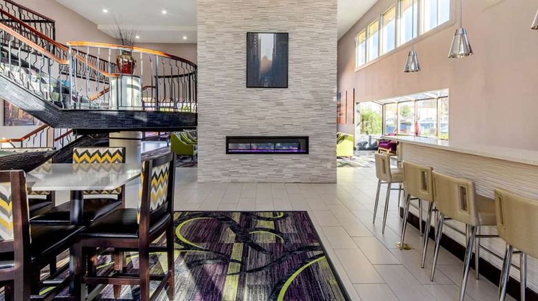 <b>La Quinta Inn & Suites Oakland - Hayward Restaurant</b>. Images powered by <a href="https://iceportal.shijigroup.com/" title="IcePortal" target="_blank">IcePortal</a>.