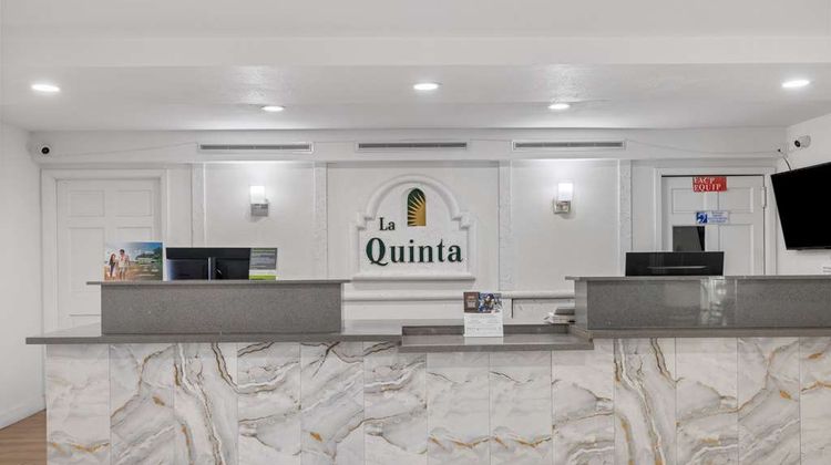 La Quinta Inn Stockton Lobby