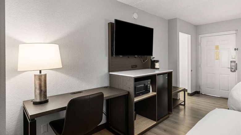 <b>La Quinta Inn Stockton Room</b>. Images powered by <a href="https://iceportal.shijigroup.com/" title="IcePortal" target="_blank">IcePortal</a>.
