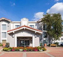 La Quinta Inn Pittsburgh Airport Exterior