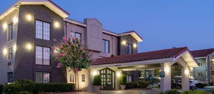 La Quinta Inn Sacramento North Exterior