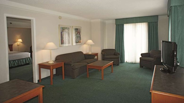 <b>La Quinta St Petersburg-Clearwater Suite</b>. Images powered by <a href="https://iceportal.shijigroup.com/" title="IcePortal" target="_blank">IcePortal</a>.