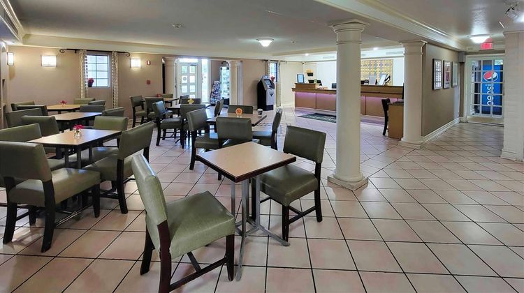 Travelodge Amarillo West Medical Center Lobby
