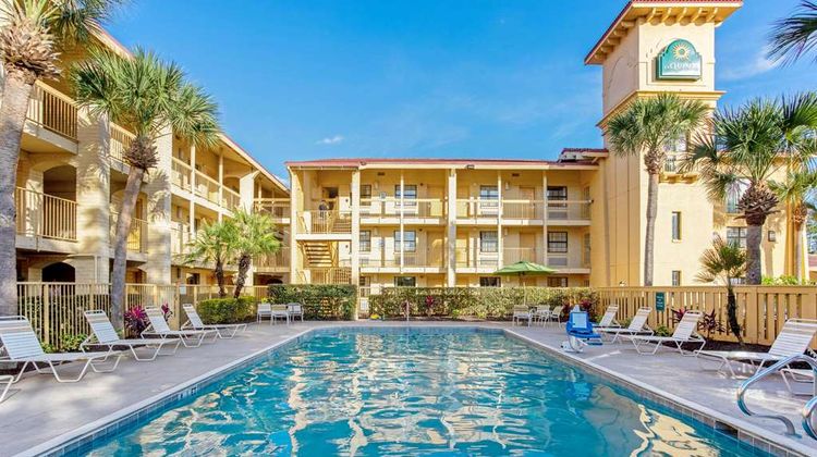 La Quinta Inn Orlando Airport West Pool