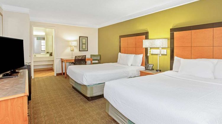 La Quinta Inn Orlando Airport West Room