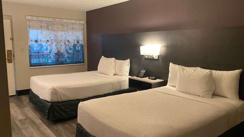 <b>La Quinta Inn Bakersfield South Room</b>. Images powered by <a href="https://iceportal.shijigroup.com/" title="IcePortal" target="_blank">IcePortal</a>.