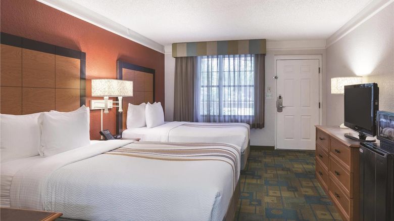 <b>La Quinta Inn San Diego Chula Vista Room</b>. Images powered by <a href="https://iceportal.shijigroup.com/" title="IcePortal" target="_blank">IcePortal</a>.