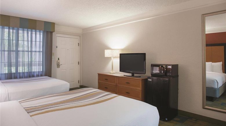 <b>La Quinta Inn San Diego Chula Vista Room</b>. Images powered by <a href="https://iceportal.shijigroup.com/" title="IcePortal" target="_blank">IcePortal</a>.