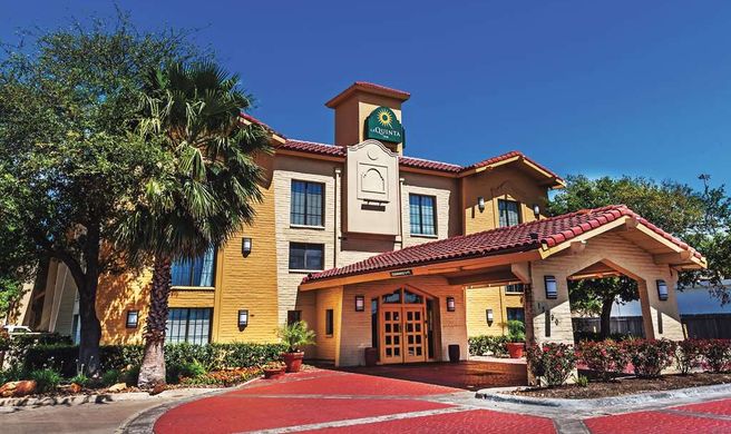 Travelodge by Wyndham Houston Cy-Fair Exterior