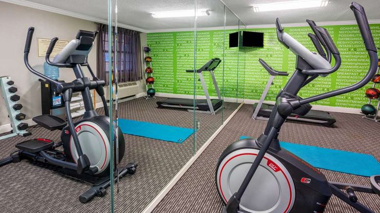 <b>Super 8 by Wyndham The Woodlands North Health</b>. Images powered by <a href="https://iceportal.shijigroup.com/" title="IcePortal" target="_blank">IcePortal</a>.