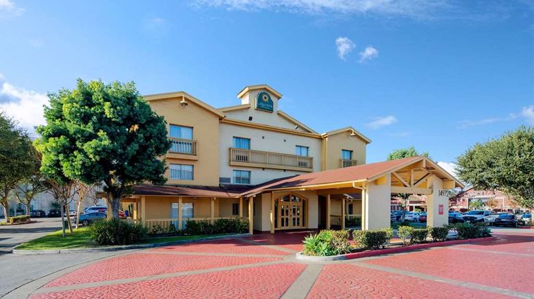 <b>La Quinta Inn & Suites Irvine Spectrum Exterior</b>. Images powered by <a href="https://iceportal.shijigroup.com/" title="IcePortal" target="_blank">IcePortal</a>.