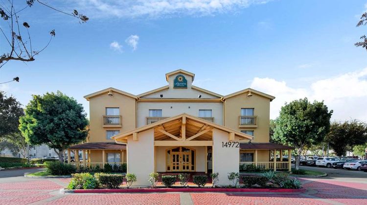 La Quinta Inn & Suites Irvine Spectrum Exterior