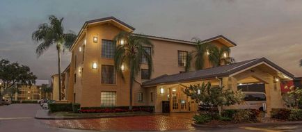 La Quinta Inn Miami Airport North Exterior