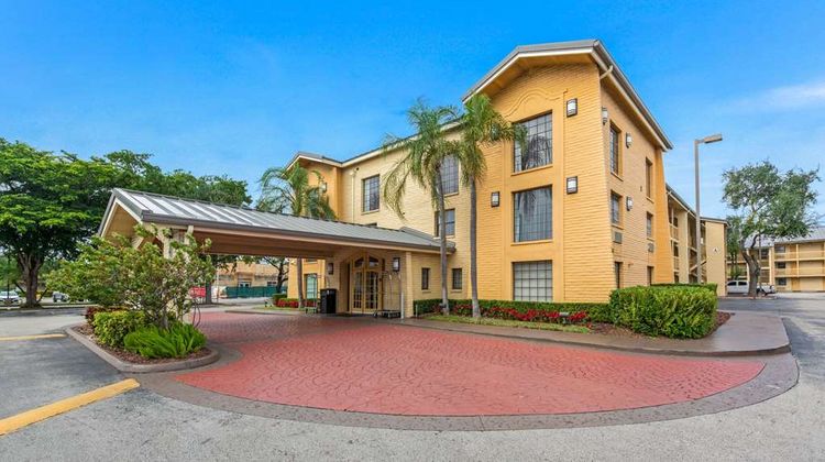 La Quinta Inn Miami Airport North Exterior