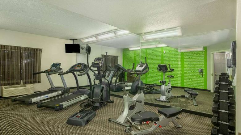 <b>La Quinta Inn & Stes St Louis Westport Health</b>. Images powered by <a href="https://iceportal.shijigroup.com/" title="IcePortal" target="_blank">IcePortal</a>.