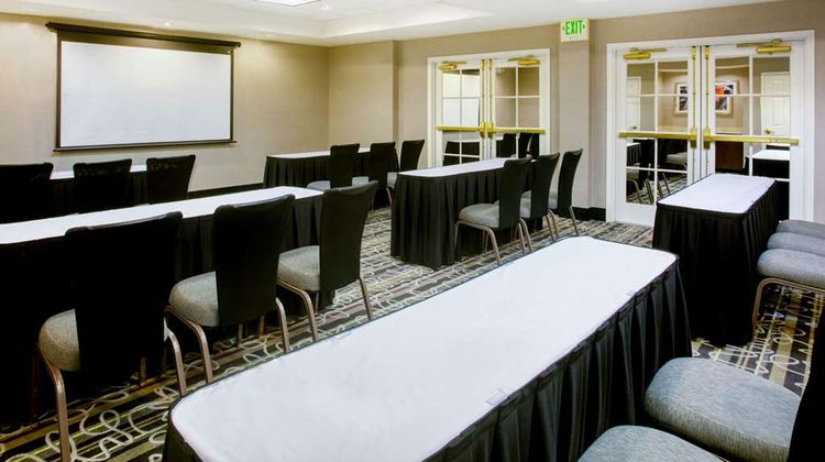 La Quinta Inn & Stes St Louis Westport Meeting
