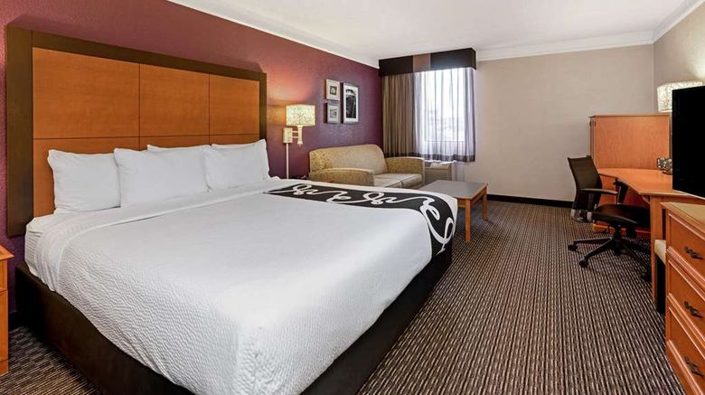 <b>La Quinta Inn & Suites Tacoma - Seattle Suite</b>. Images powered by <a href="https://iceportal.shijigroup.com/" title="IcePortal" target="_blank">IcePortal</a>.