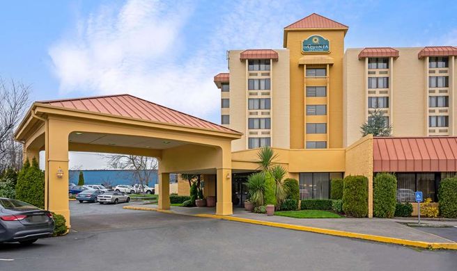La Quinta Inn & Suites Tacoma - Seattle Exterior